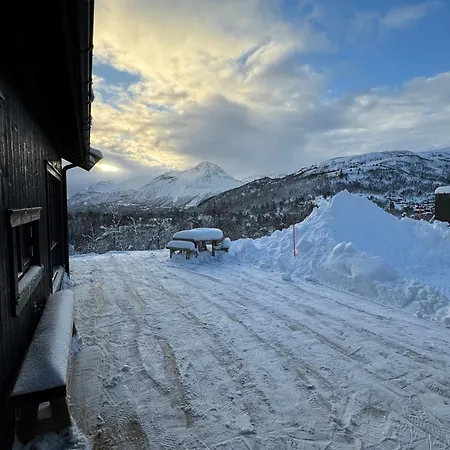 Roaldsida Retreat Holiday home Stranda (More og Romsdal)